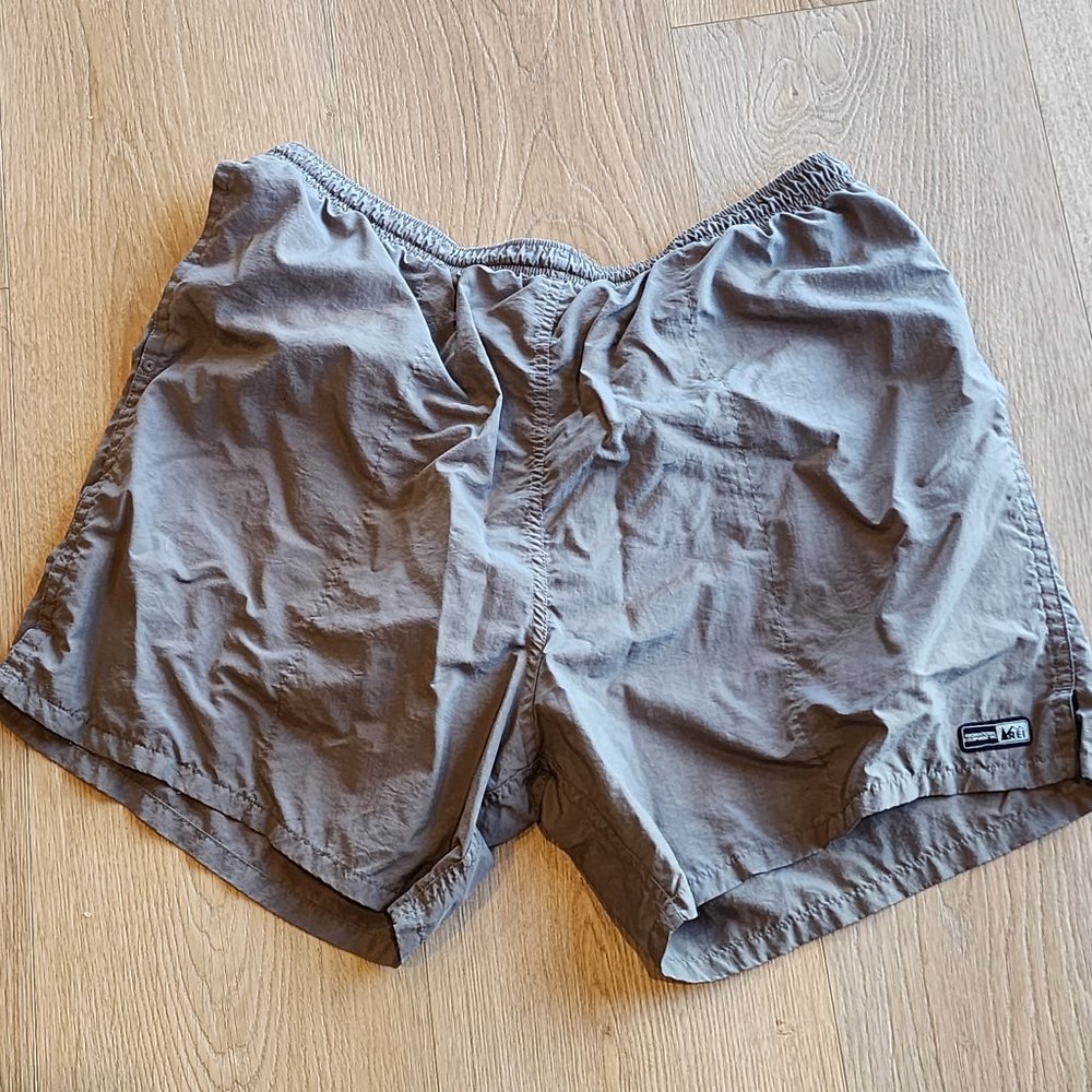 REI Mens Nylon Drawstring Shorts Pockets Elastic Waist Mid Rise XXL 2XL Gray